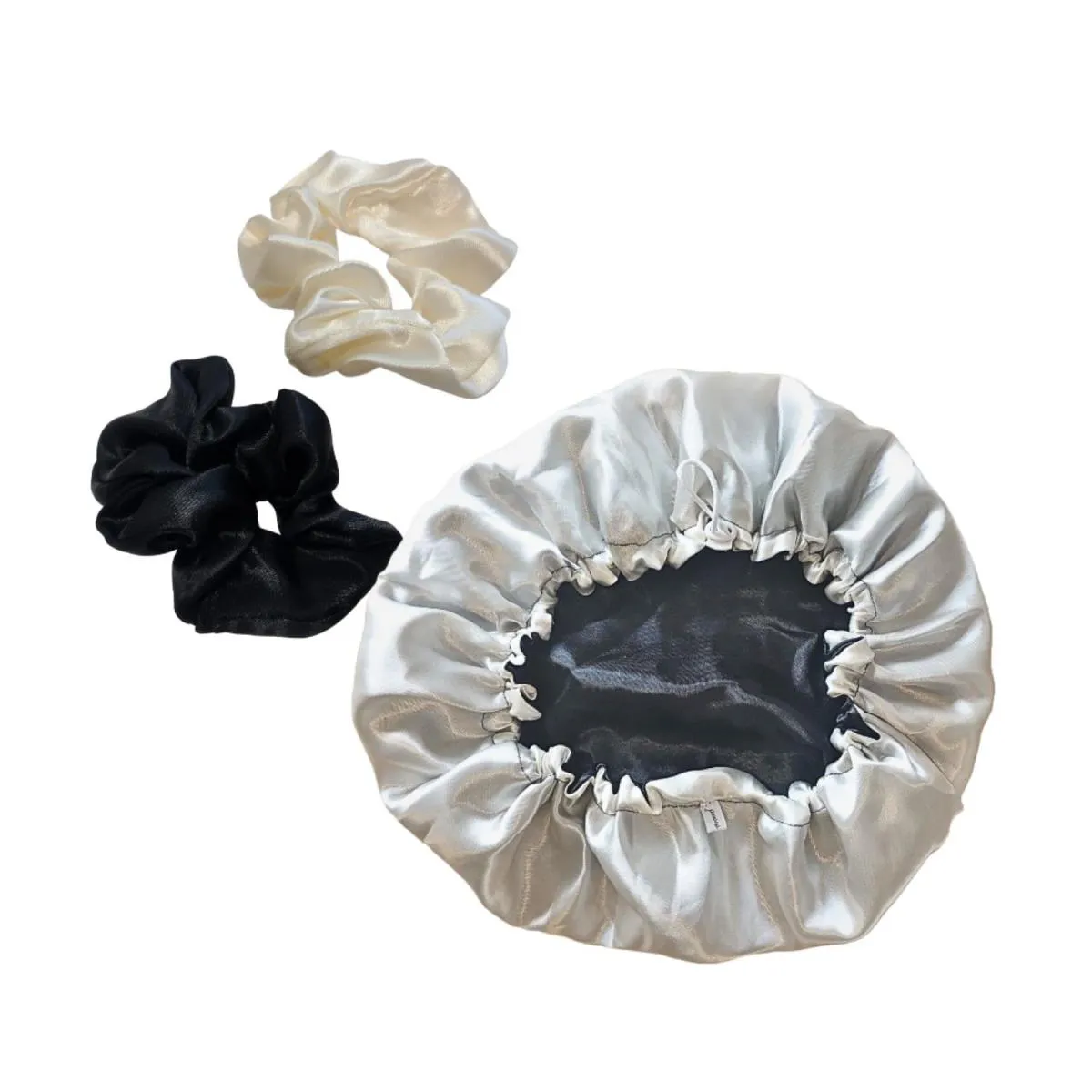 KIT TOUCA DE CETIM DUPLA FACE + 2 SCRUNCHIES DE CETIM AROMá