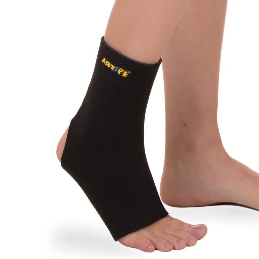 TORNOZELEIRA ORTOPéDICA LONGA EM NEOPRENE BILATERAL PRETO ARTIPé M