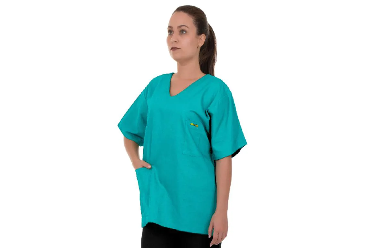 BLUSA PIJAMA CIRúRGICO AZUL TURQUESA OXFORD NãO AMASSA SECA RáPIDO ARTIPé M