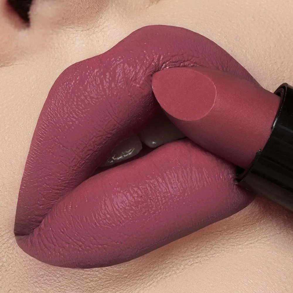 BATOM BALA VEGANO MATTE 4G DAILUS ACABAMENTO MATTE INTENSO E LONGA DURAçãO DESINIBIDA