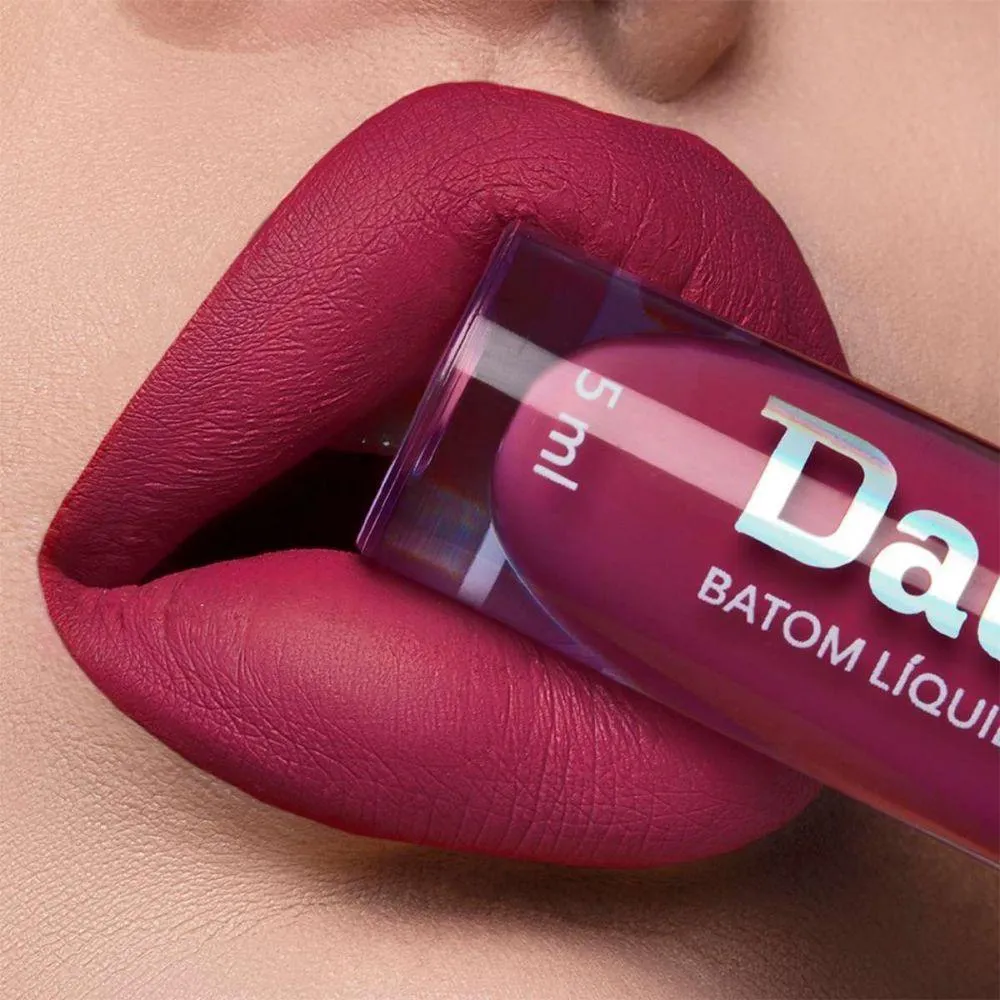 BATOM LíQUIDO MATTE 4G DAILUS ACABAMENTO MATTE PERFEITO E ALTA FIXAçãO MAGENTA