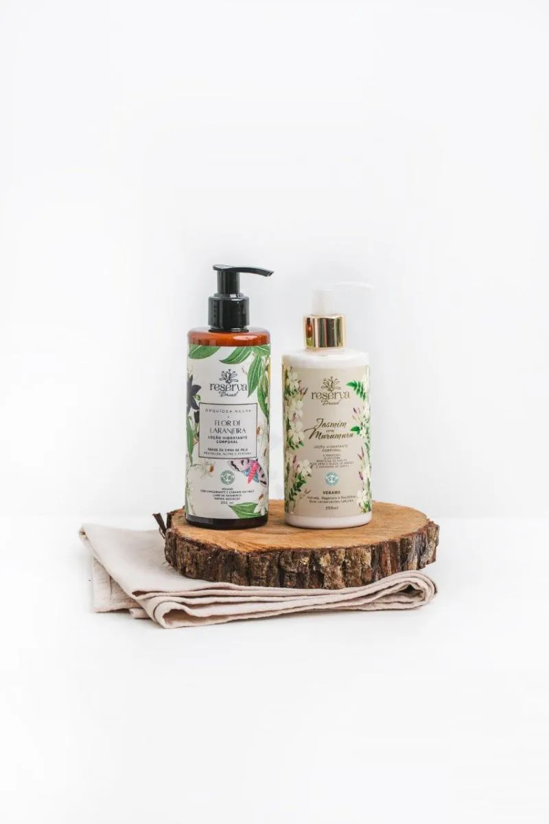 KIT LOçãO CORPORAL JASMIM COM MURUMURU 250ML E LOçãO CORPORAL ORQUíDEA NEGRA E FLOR DE LARANJEIRA 250ML