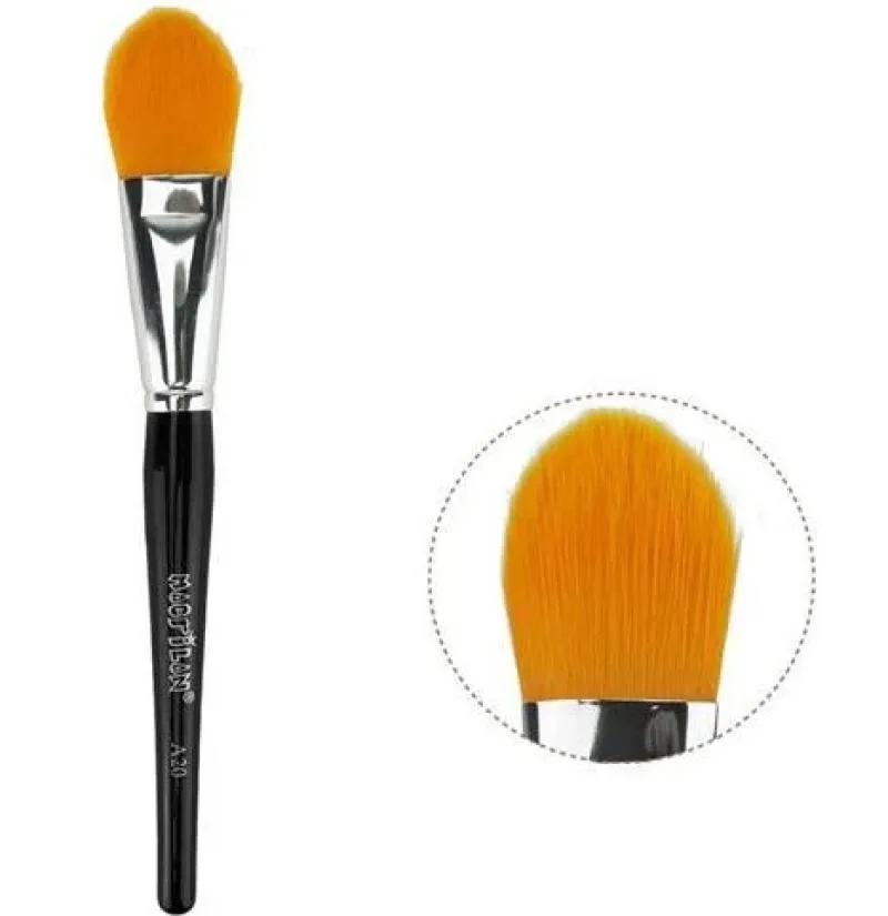 PINCEL PROFISSIONAL TRIANGULAR GRANDE PARA BASE A20 LINHA MAX -  MACRILAN Preto